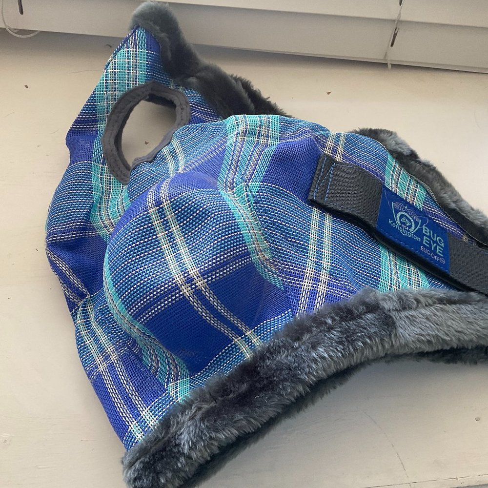 Bug eyes horse sized fly mask